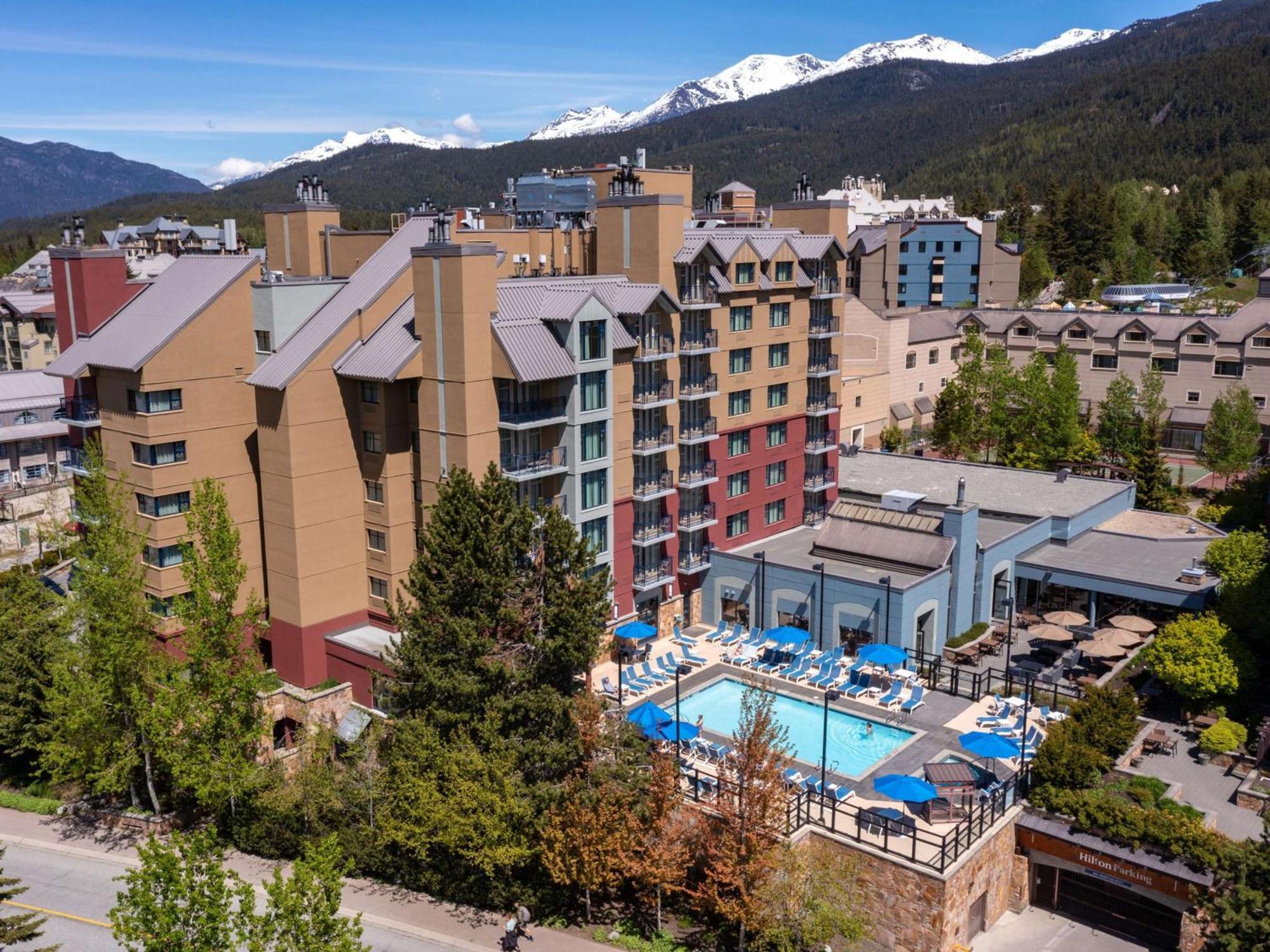 Hilton Whistler Resort & Spa Exterior foto